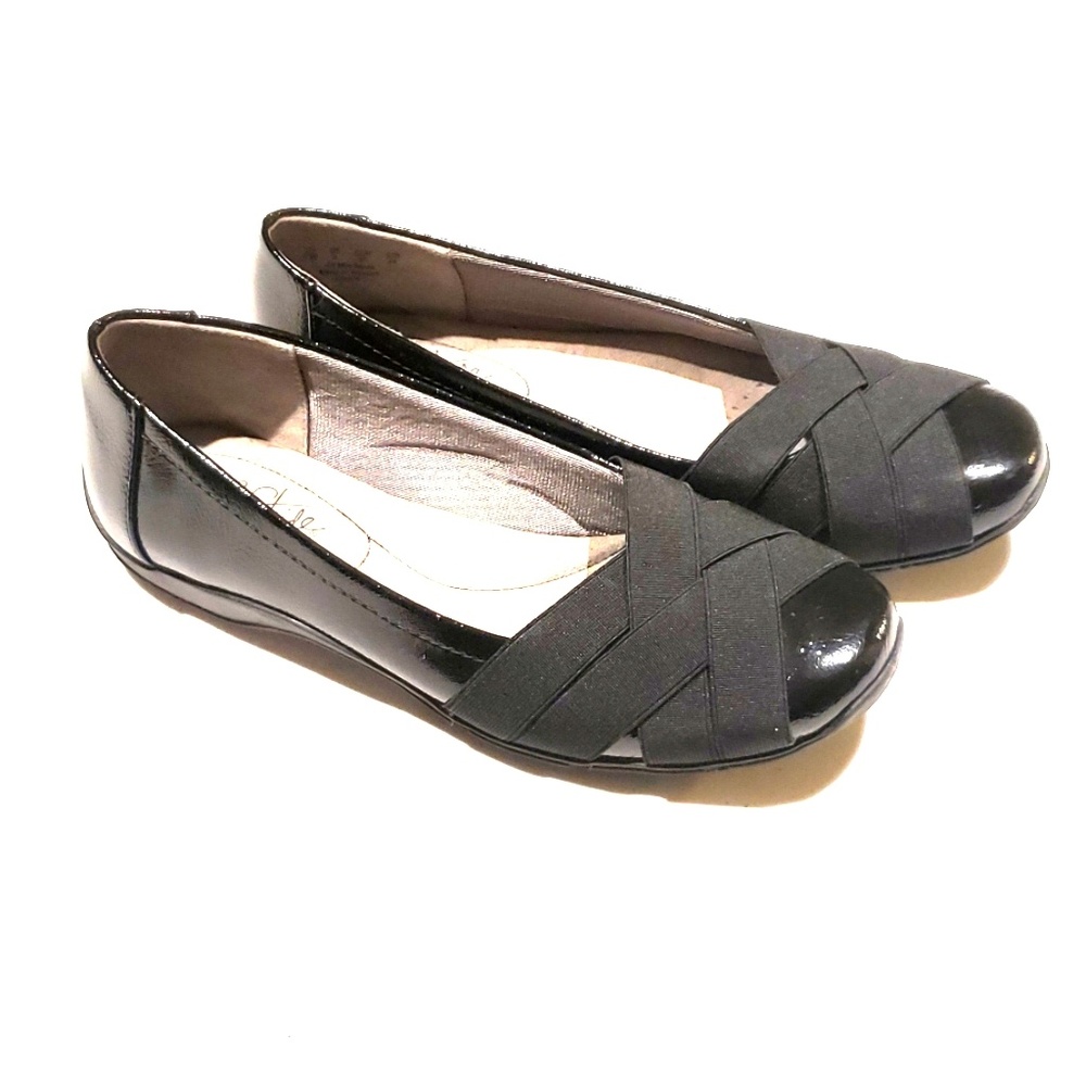Womens Life Stride Black Flats (Size 7W)